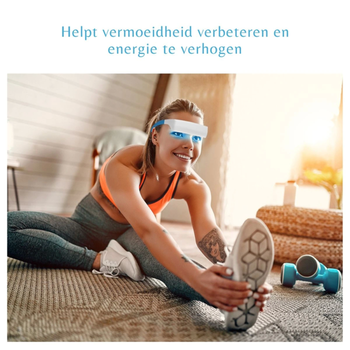 Gebruiker die de MedAes lichttherapiebril MA48PRO draagt tijdens het sporten.