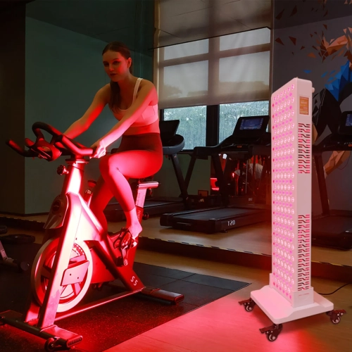 Illuxe Vitalis 300 - Rood Licht Therapie in sportschool